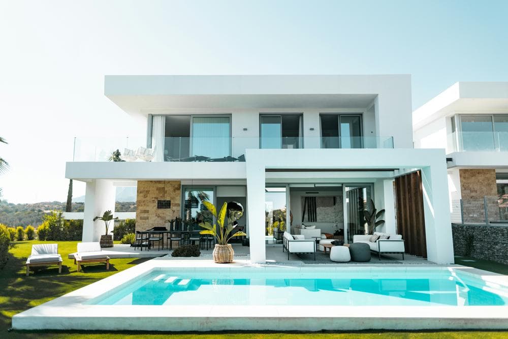 Modern villa in Palm Springs, CA