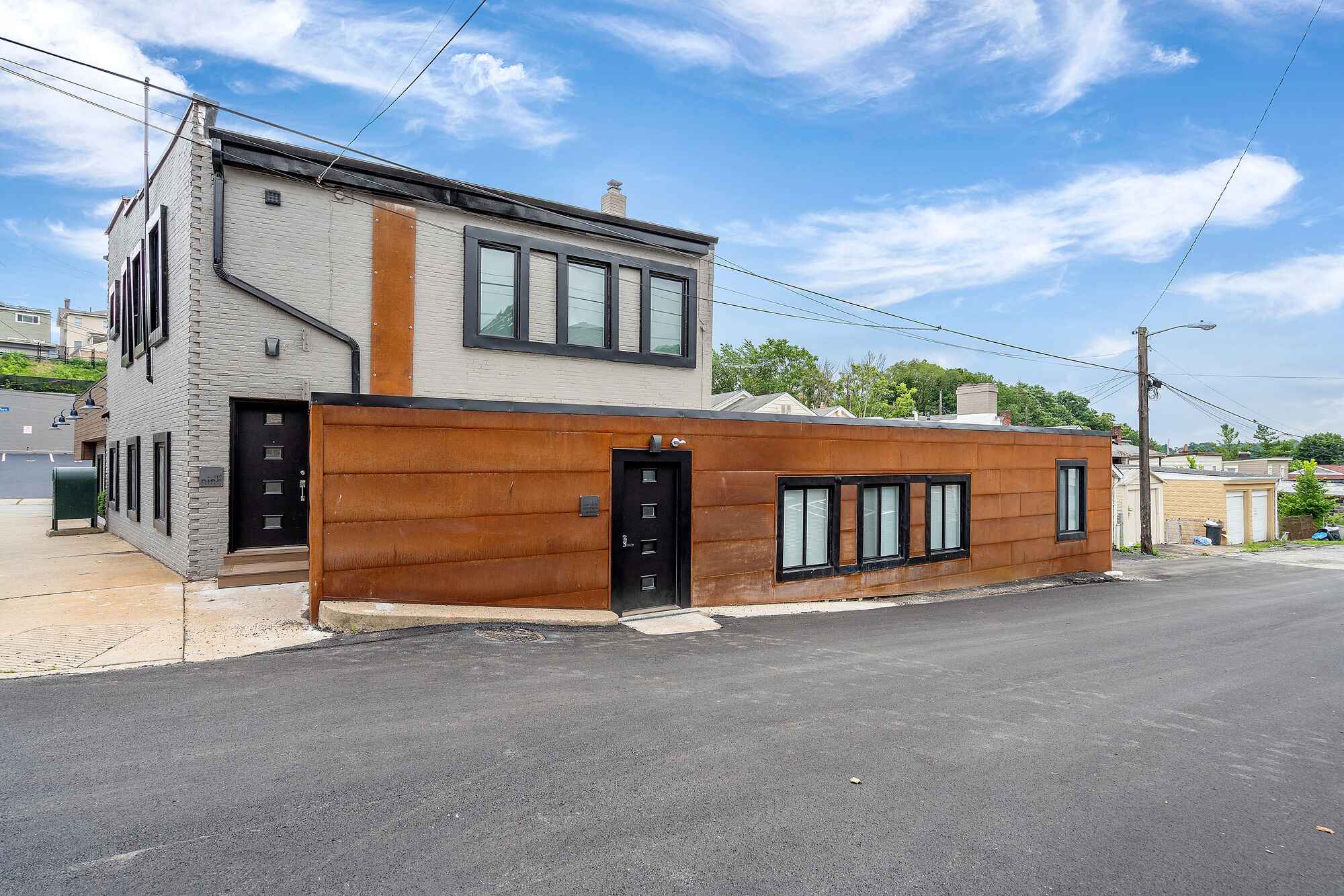 Modern triplex in Pittsburgh, PA